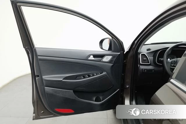 Hyundai Tucson id 4254321 из Китая 13