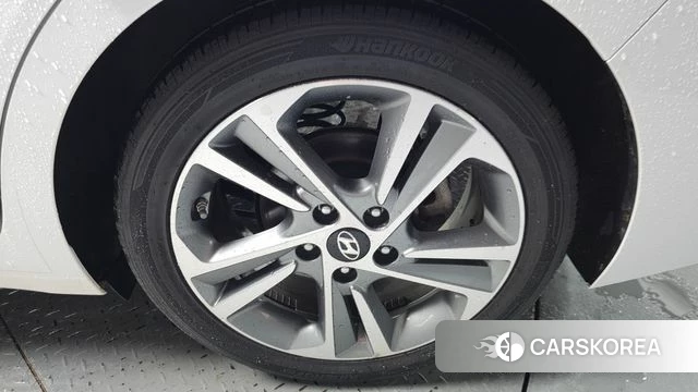 Hyundai Avante AD id 4568784 из Кореи 13
