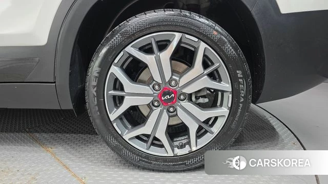 Kia Seltos id 4458015 из Кореи 13