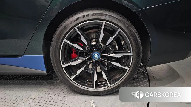BMW i4 id 4243426 из Кореи 13