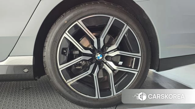 BMW 7 Series (G70) id 4681553 из Кореи 13