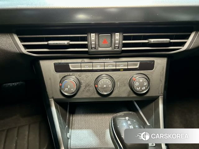 Volkswagen Passat id 4258664 из Китая 13
