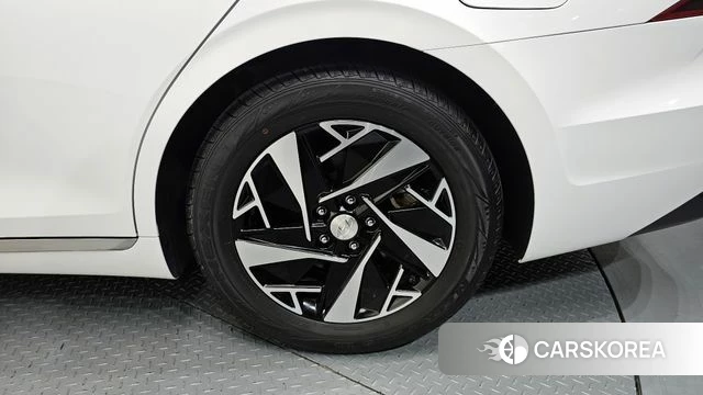 Hyundai The New Grandeur IG Hybrid id 4388968 из Кореи 13