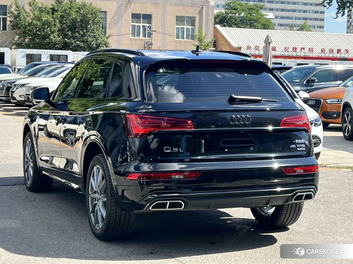 Audi Q5L id 4461464 из Китая 13