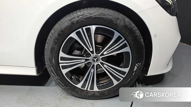 Mercedes-Benz E-Class W214 id 4734574 из Кореи 13