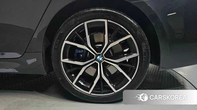 BMW 5 Series (G30) id 4586256 из Кореи 13