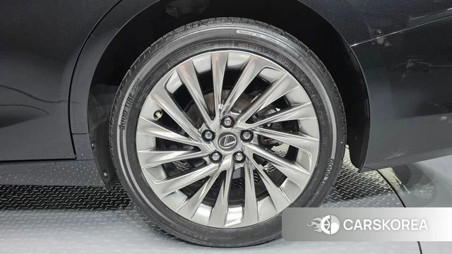 Lexus ES300h 7th generation id 4898646 из Кореи 13