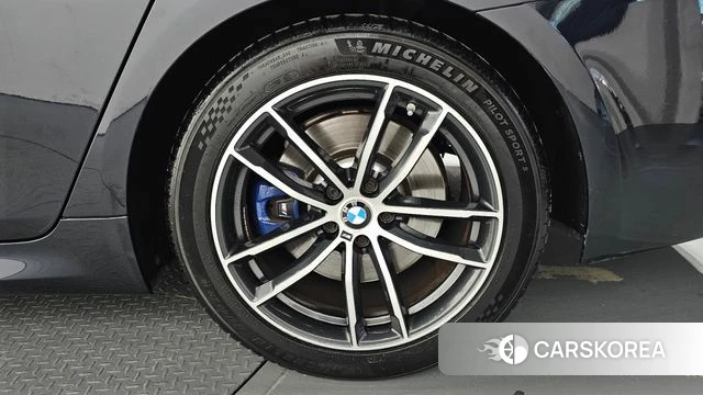BMW 5 Series (G30) id 4864513 из Кореи 13
