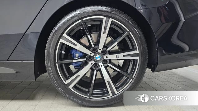 BMW 5 Series (G60) id 4441769 из Кореи 13