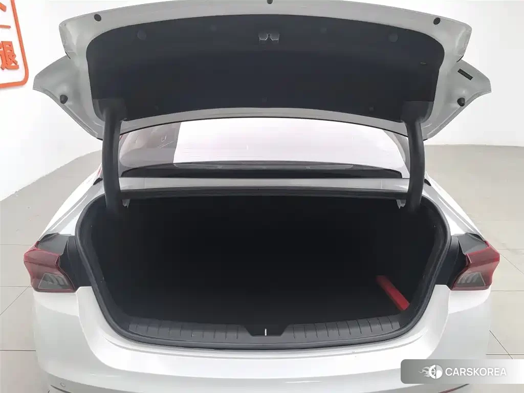 Kia K5 id 4577507 из Китая 13