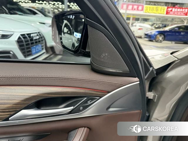 BMW 5 series PHEV id 4213373 из Китая 13