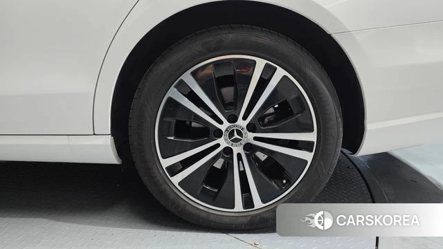 Mercedes-Benz E-Class W213 id 4489065 из Кореи 13