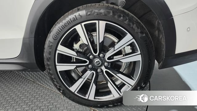 Volvo V60 Cross-Country 2nd Generation id 4715281 из Кореи 13