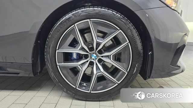 BMW 5 Series (G60) id 4649485 из Кореи 13