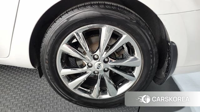 Kia The New Carnival id 4251072 из Кореи 13