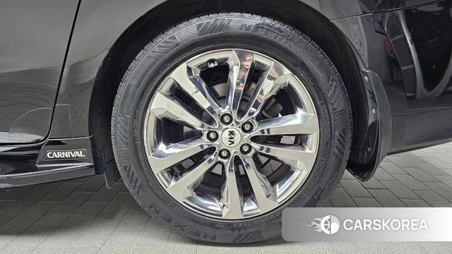 Kia All New Carnival id 4543621 из Кореи 13