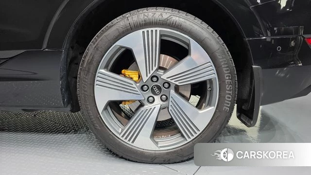 Audi e-Tron id 4444937 из Кореи 13