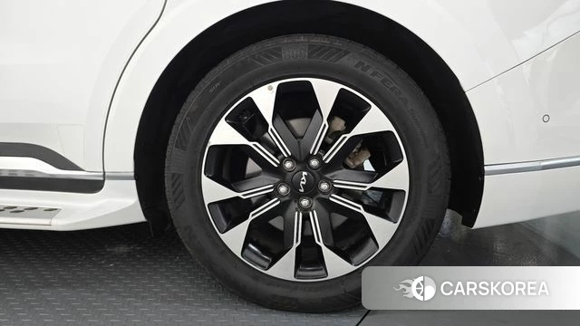 Kia Carnival 4th generation id 4676681 из Кореи 13