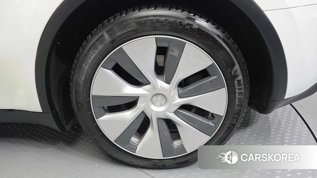 Tesla Model Y id 4650127 из Кореи 13