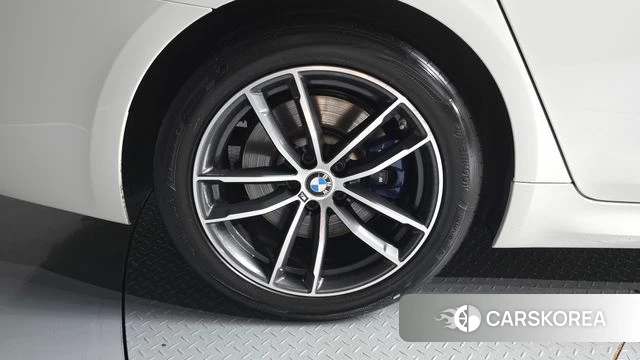 BMW 5 Series (G30) id 4726028 из Кореи 13