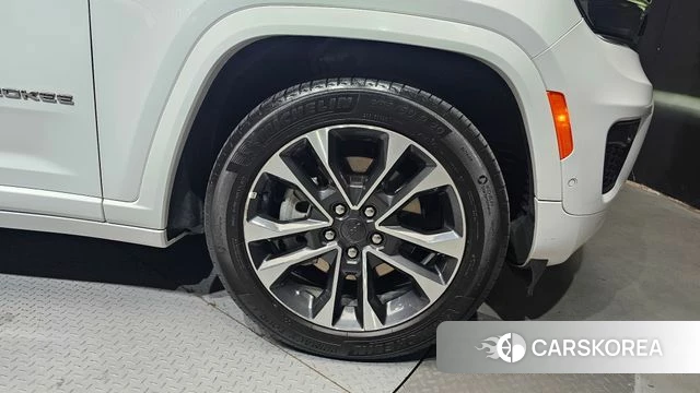 Jeep Grand Cherokee (WL) id 4603231 из Кореи 13