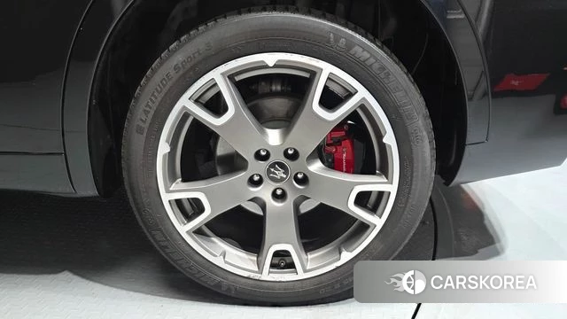 Maserati Levante id 4231195 из Кореи 13