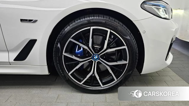 BMW 5 Series (G30) id 4711104 из Кореи 13
