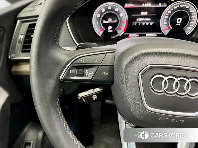 Audi Q5L id 3837333 из Китая 13