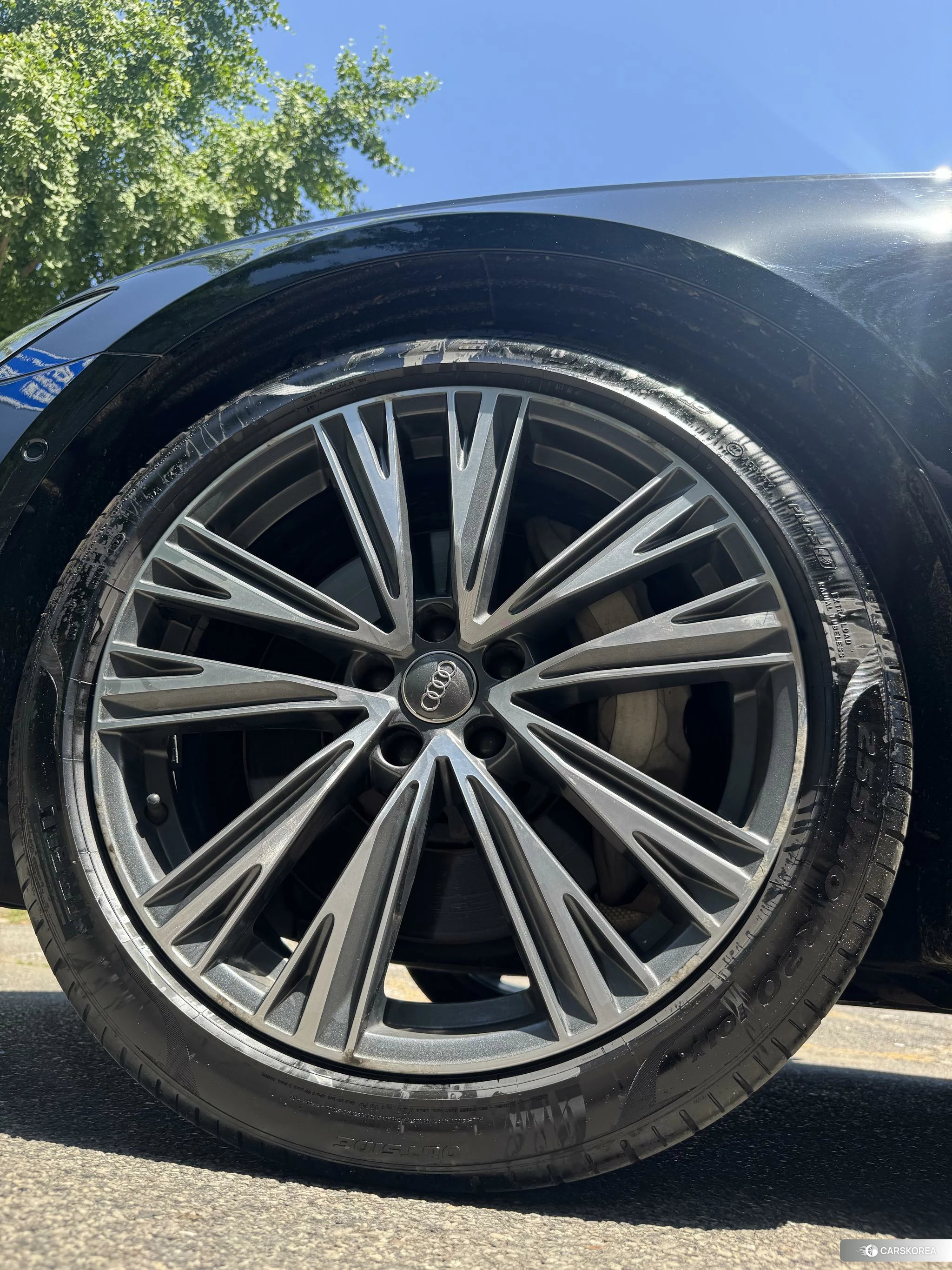 Audi A6L id 4473833 из Китая 13