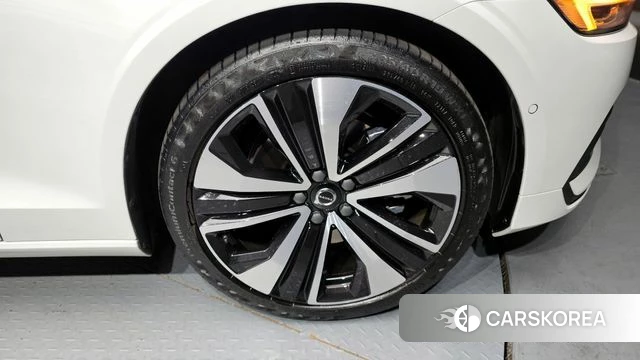 Volvo S60 3rd generation id 4337023 из Кореи 13