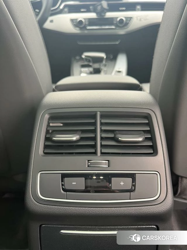 Audi A4L id 4314469 из Китая 13