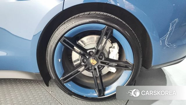 Porsche Taycan id 4316101 из Кореи 13