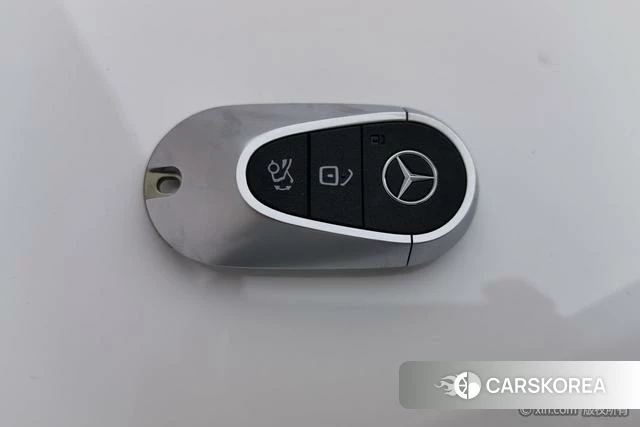 Mercedes-Benz C-class PHEV id 4258349 из Китая 13