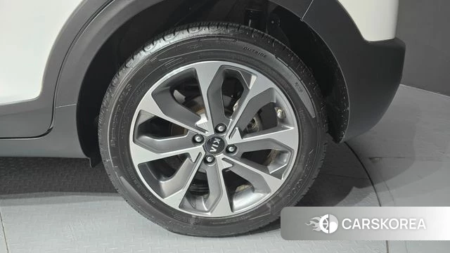 Kia Stonic id 4918763 из Кореи 13