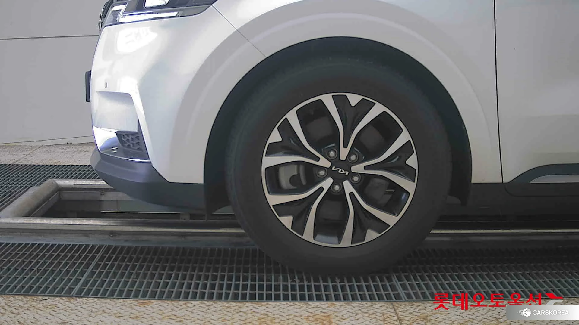 Kia Carnival id 4674159 из Кореи 13