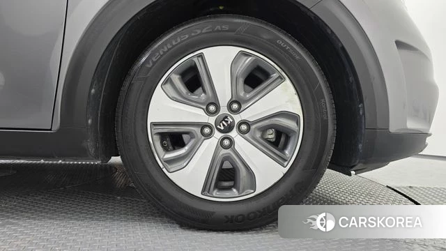 Kia Niro id 4502794 из Кореи 13