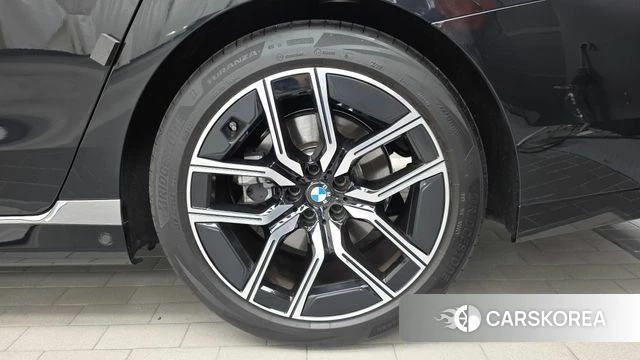 BMW 7 Series (G70) id 4681328 из Кореи 13