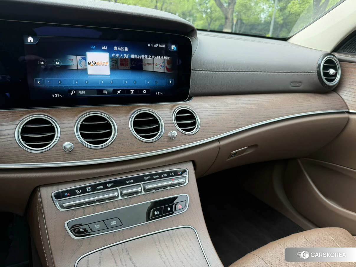 Mercedes-Benz E-class id 4452951 из Китая 13