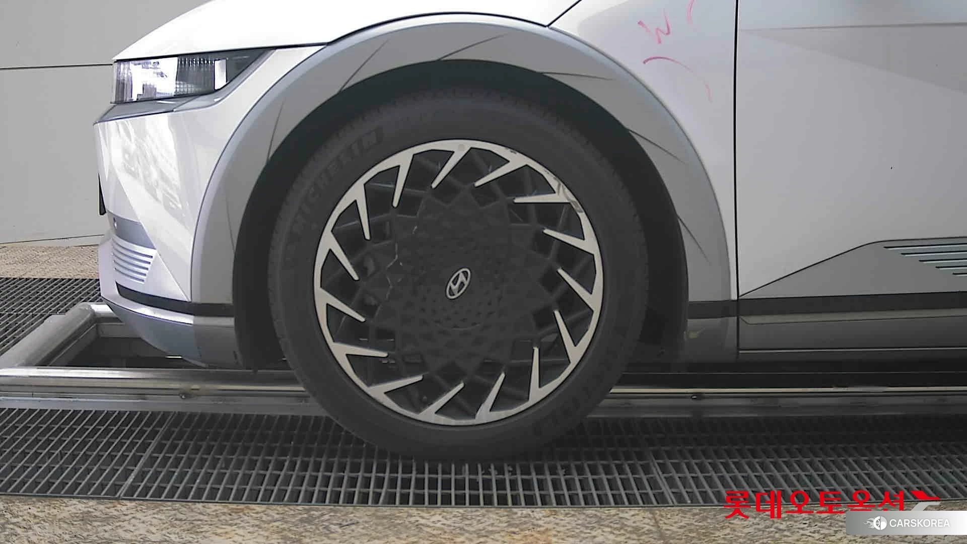 Hyundai IONIQ 5 id 3875828 из Кореи 13