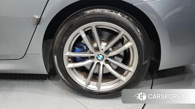 BMW 5 Series (G30) id 4465667 из Кореи 13