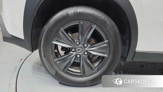 Lexus UX250h id 4517438 из Кореи 13