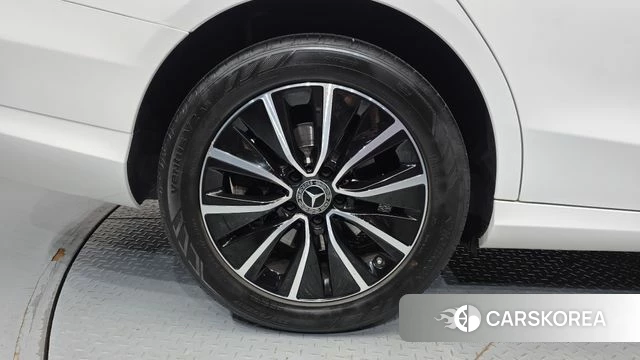 Mercedes-Benz C-Class W205 id 4344721 из Кореи 13