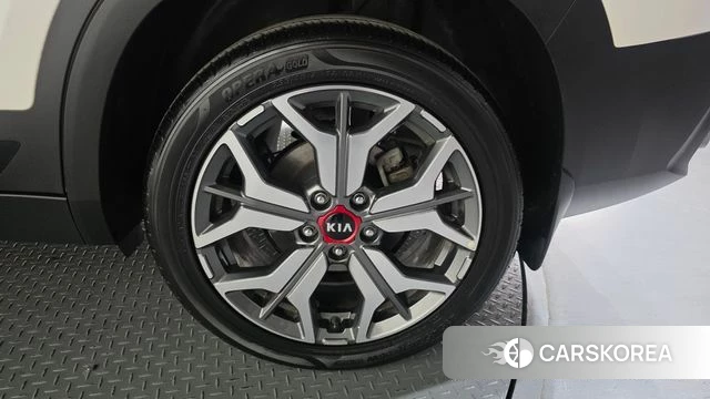 Kia Seltos id 4496464 из Кореи 13
