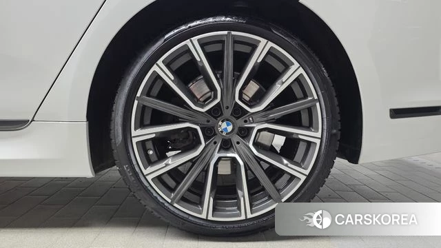 BMW 7 Series (G11) id 4692687 из Кореи 13