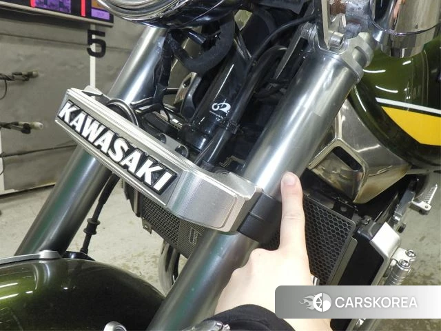 Kawasaki Z900RS id 3949188 из Японии 13