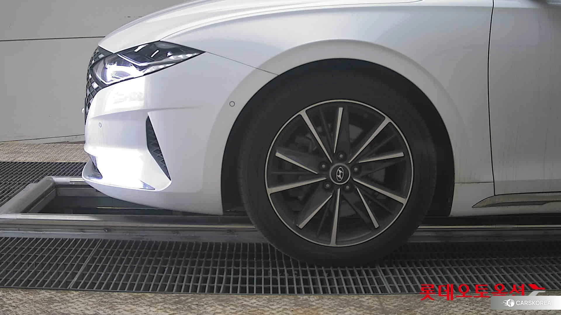 Hyundai Grandeur id 3888366 из Кореи 13