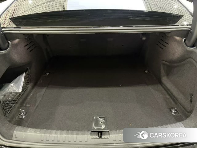 Audi A6L id 4336223 из Китая 13