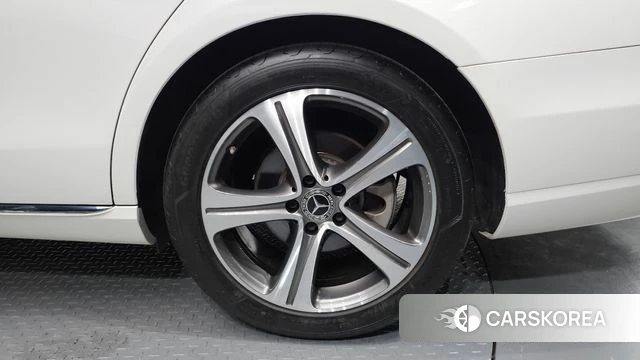 Mercedes-Benz E-Class W213 id 4390294 из Кореи 13