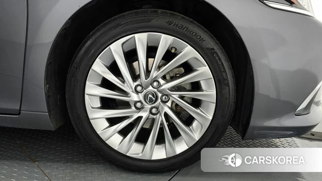 Lexus ES300h 7th generation id 4507669 из Кореи 13