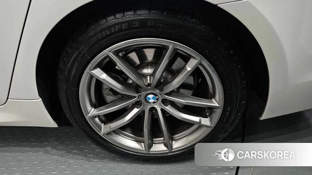 BMW 5 Series (G30) id 4310458 из Кореи 13